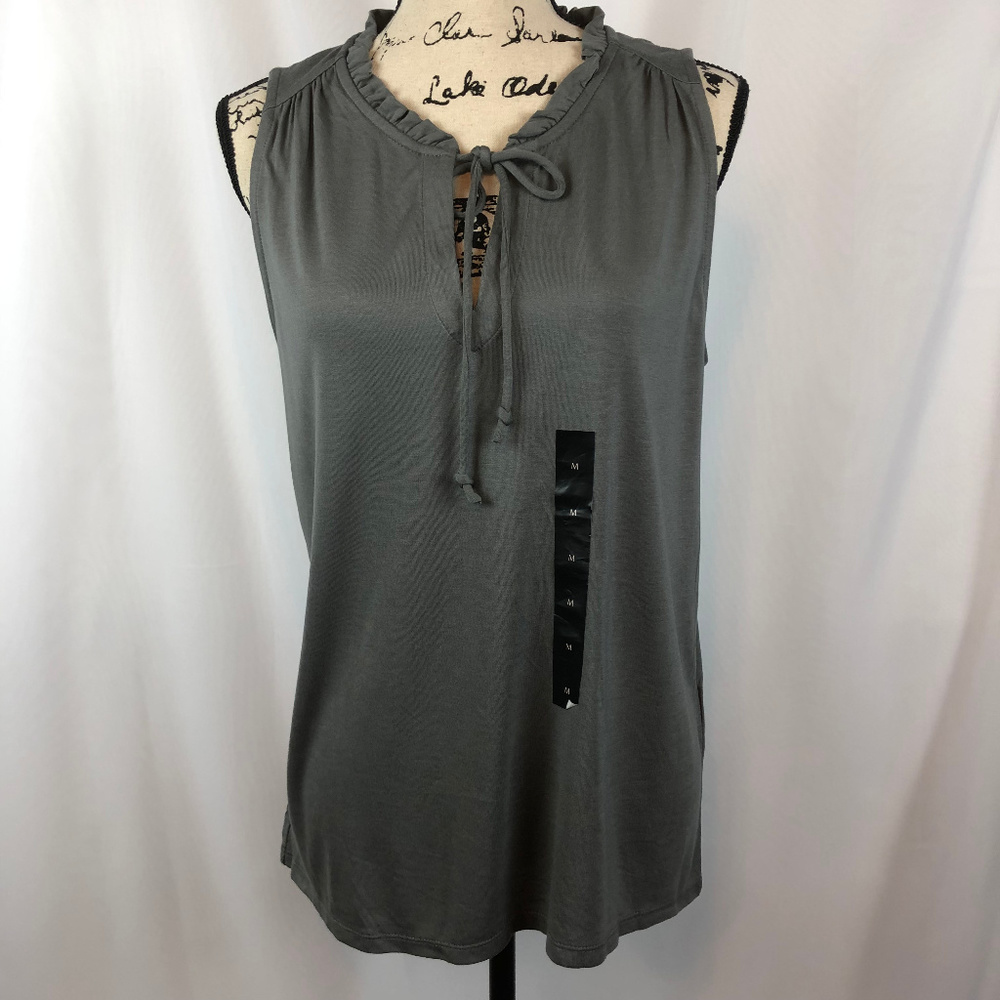 🎉HP🎉Banana Republic Sleeveless Ruffle Tie Top